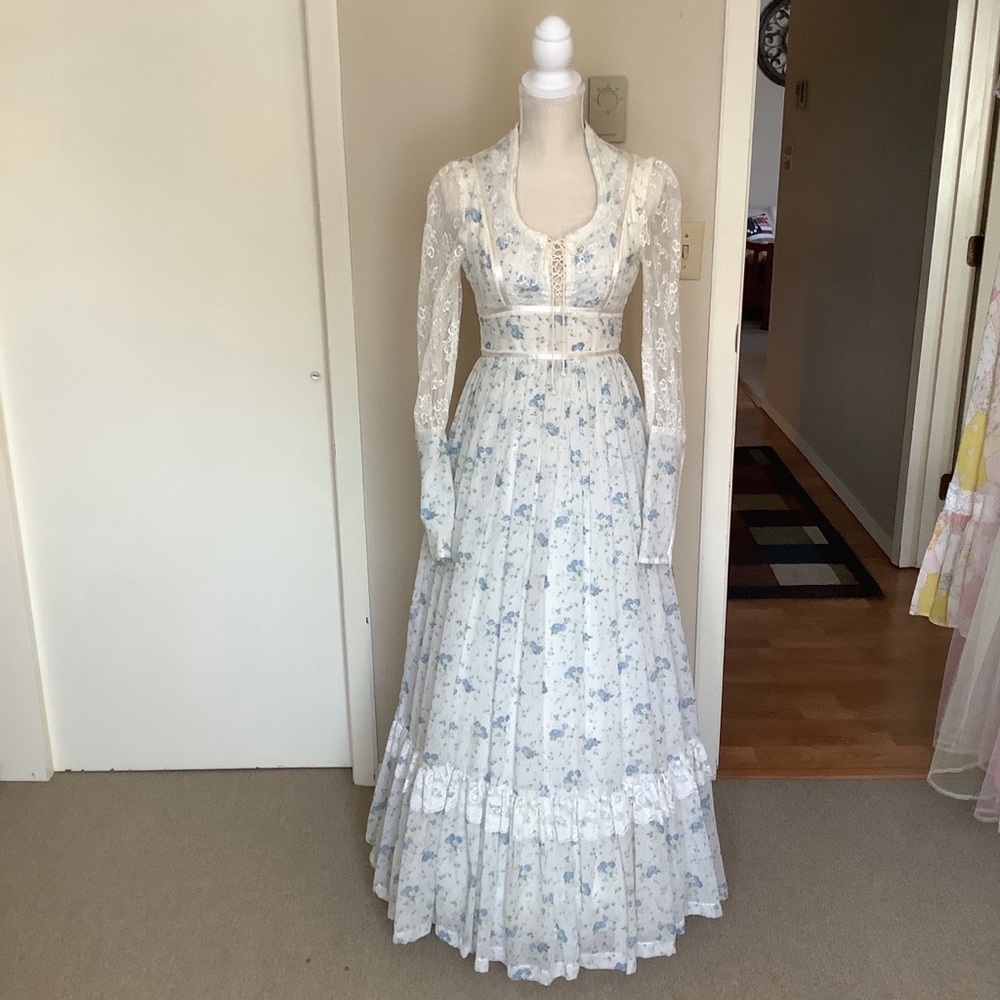 VINTAGE GUNNE SAX FLORAL MAXI GOWN